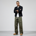 Pantalones casuales con múltiples bolsillos