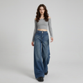 vaquero de pantalones acampanados al estilo americano