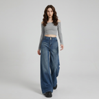 vaquero de pantalones acampanados al estilo americano