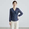 Camisa delicada y elegante