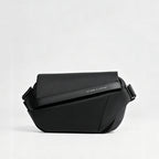 Bolso de pecho elegante y sencillo