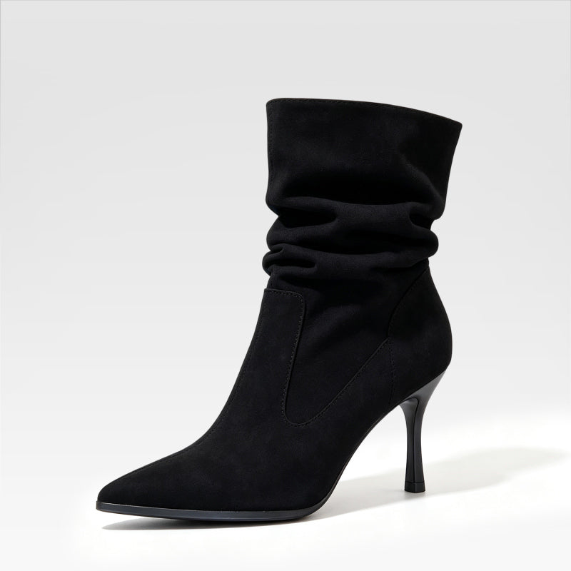 Botas holgadas que estilizan la figura