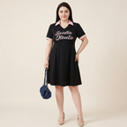 vestido con estampado de letras