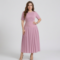 Vestido plisado de talla grande