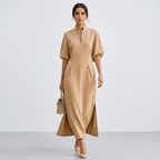vestido con cuello alto y mangas farol