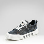 Nuevas zapatillas de lona ligeras y transpirables.