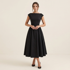 vestido sin espalda con escote redondo