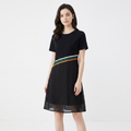 Vestido elegante con volantes