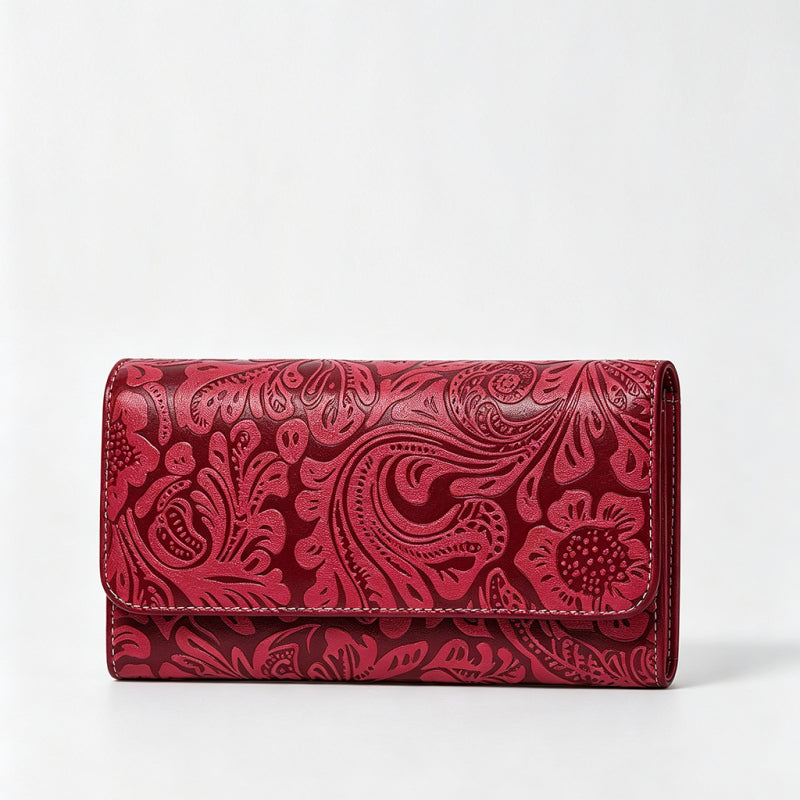 Cartera con relieve floral