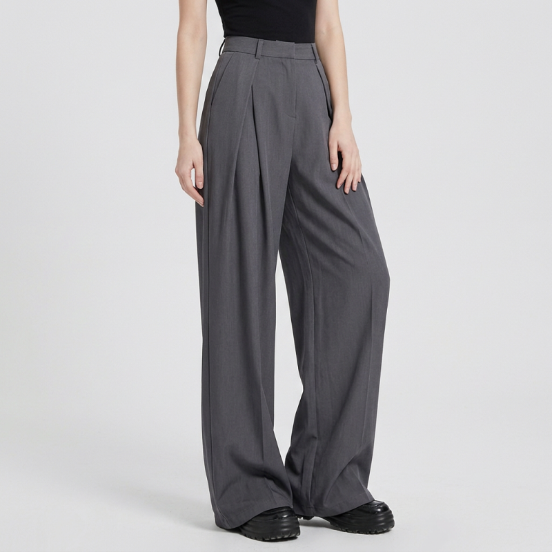 Pantalones de traje casuales que estilizan la figura