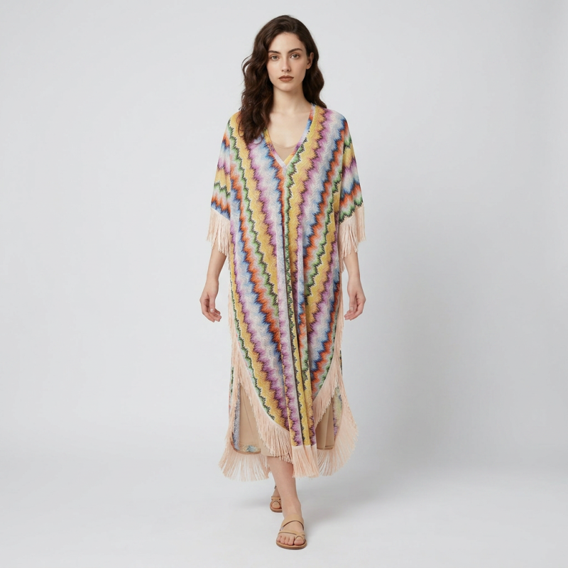 Vestido pareo con flecos estilo resort