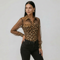 Camisa de malla con estampado de leopardo