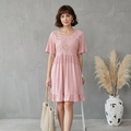 Vestido rosa con volantes