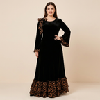 Elegante vestido de cuello redondo