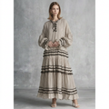 Elegante vestido de rayas