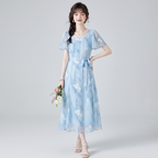 Vestido ajustado de estilo campestre con estampado floral