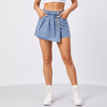 Pantalones cortos vaqueros a la moda