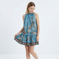 Vestido estampado con escote halter