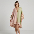Vestido con escote en V y bloques de color