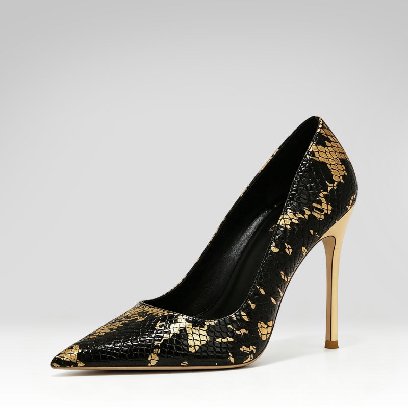 Zapatos de tacón alto con punta afilada y estampado de serpiente