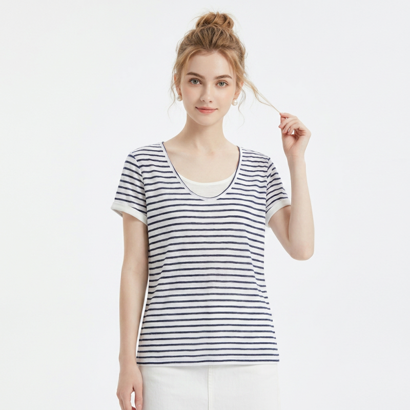 Camiseta a rayas con bloques de color
