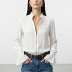 Elegante camisa de manga larga con cremallera.