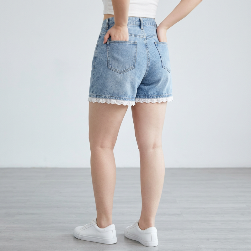 Pantalones cortos vaqueros con ribete de encaje