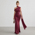 Vestido de cola de pez con cinta a la moda