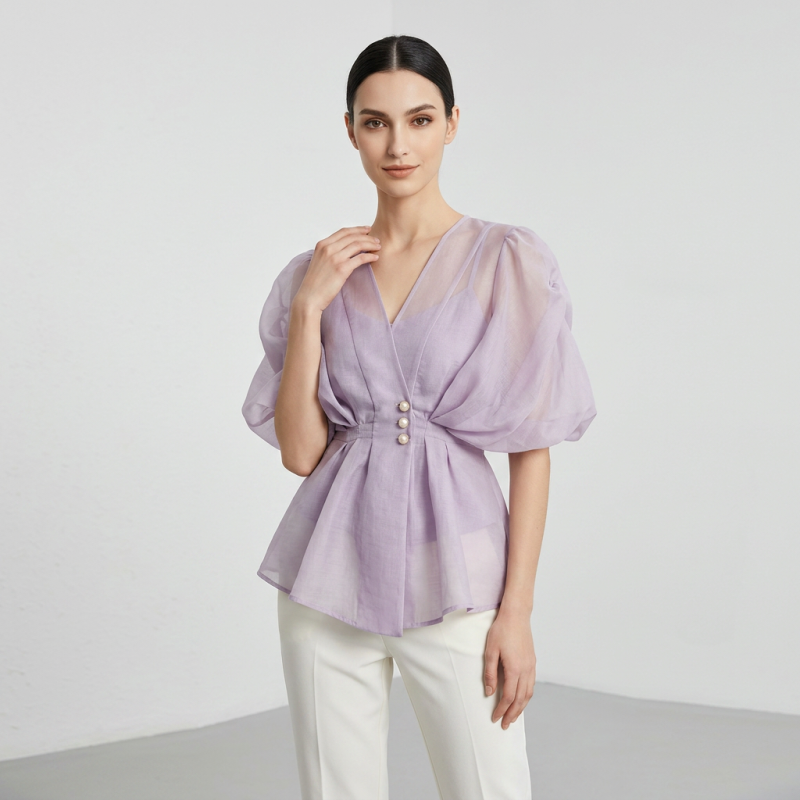 Camisa ajustada con escote en V