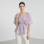 Camisa ajustada con escote en V
