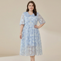 Vestido juvenil con estampado floral