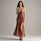 Vestido largo ajustado con cola de sirena