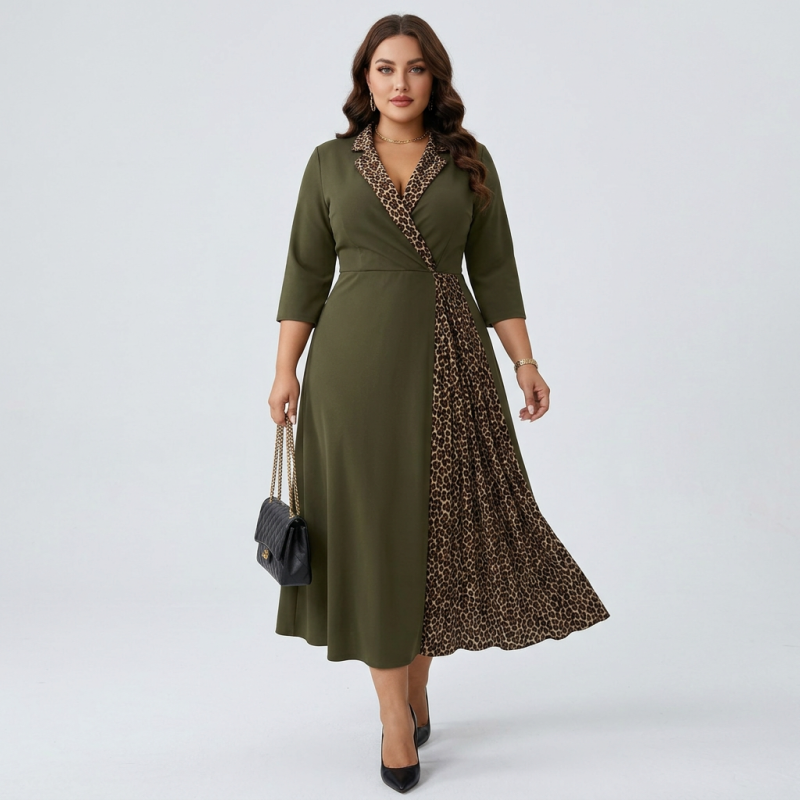Vestido con cuello y estampado de leopardo