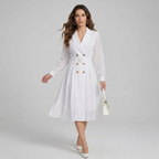 Elegante vestido con cuello