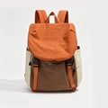 Mochila informal y ligera con bloques de color.