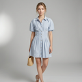 Vestido camisero de rayas que ciñe la cintura